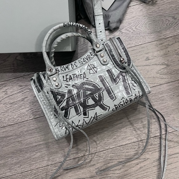 BALENCIAGA - City Bag Graffiti Crocodile Grey - Picture 8 of 9